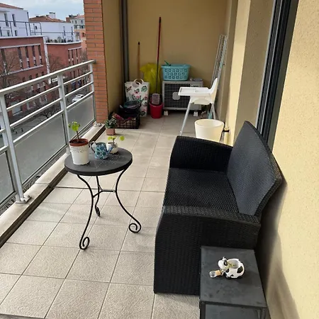 Marengo-gare Matabiau - Mediatheque-allees Jean Jaures Proche Ligne B Parking Prive Securise Gratuitprive Lejlighed