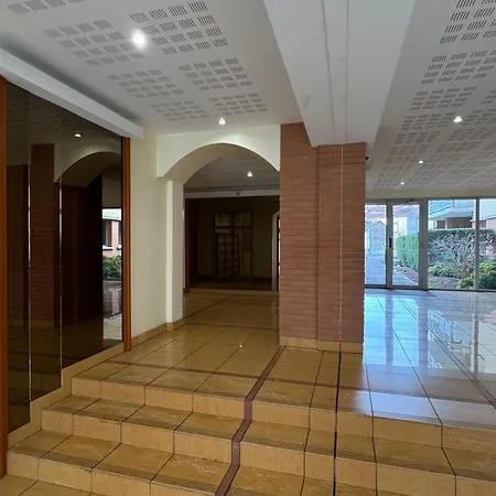 Marengo-gare Matabiau - Mediatheque-allees Jean Jaures Proche Ligne B Parking Prive Securise Gratuitprive Апартаменты *