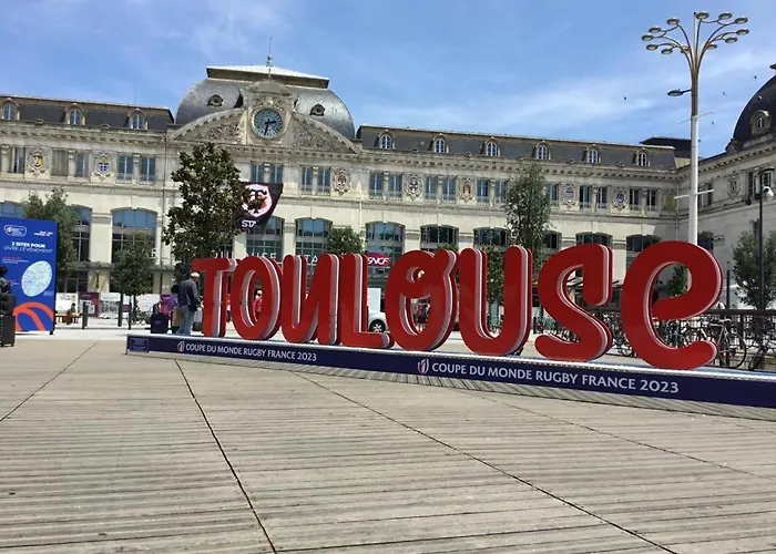 Marengo-gare Matabiau - Mediatheque-allees Jean Jaures Proche Ligne B Parking Prive Securise Gratuitprive Lägenhet Toulouse